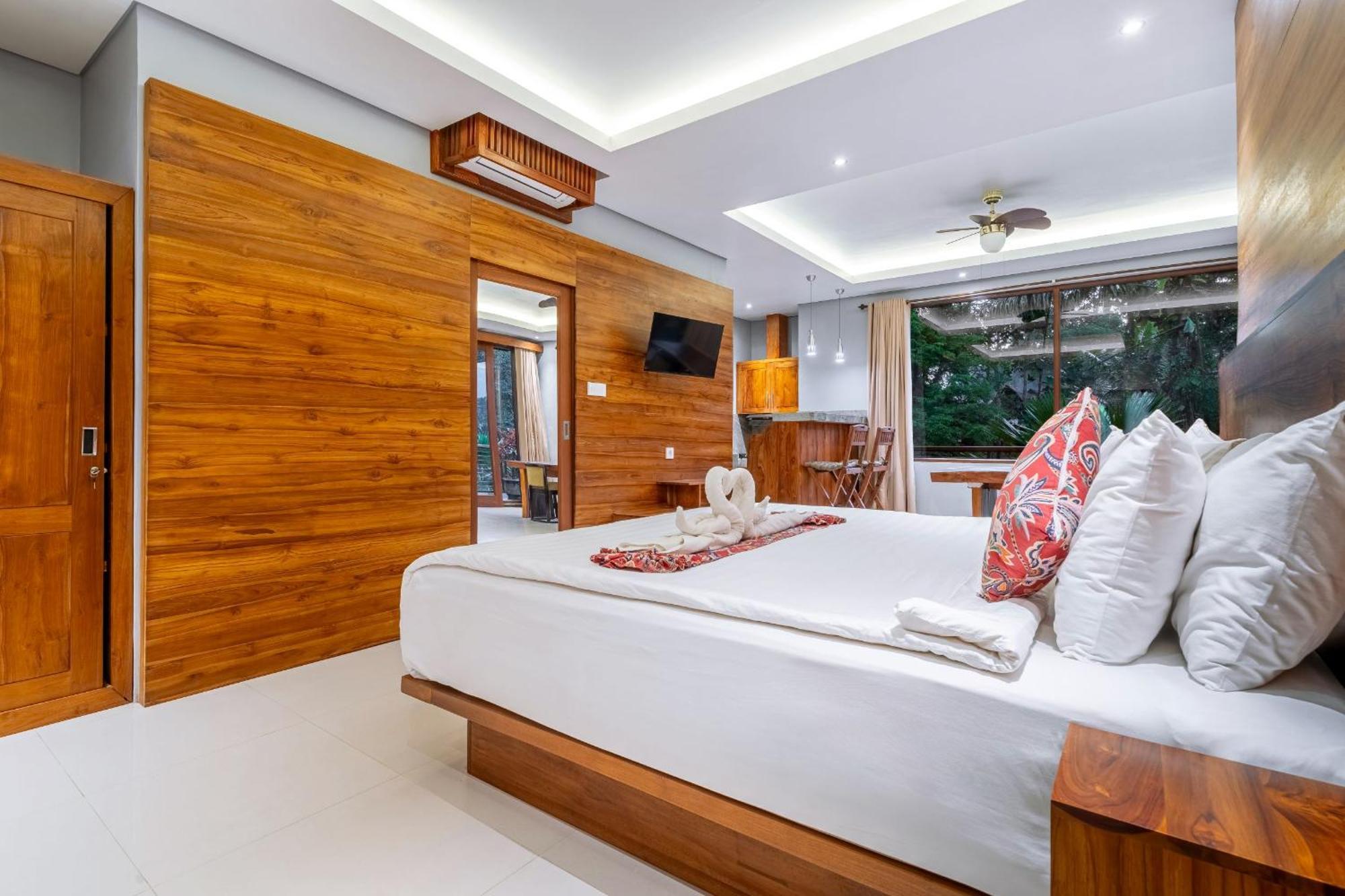 Maru Fortuna Villa By Moria تيغالالانغْ المظهر الخارجي الصورة