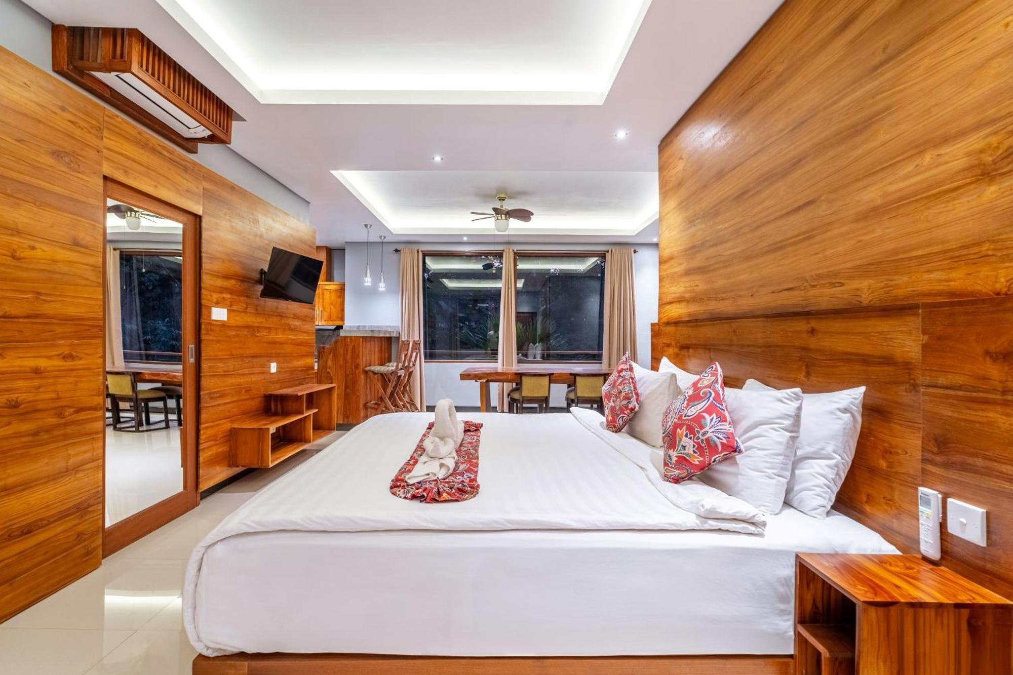 Maru Fortuna Villa By Moria تيغالالانغْ المظهر الخارجي الصورة